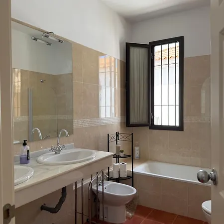Apartment Estudio Familiar Con Bano Compartido Sevilla Deluxe Rosales