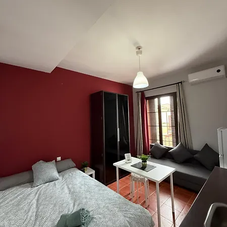 Estudio Familiar Con Bano Compartido Sevilla Deluxe Rosales Apartment *